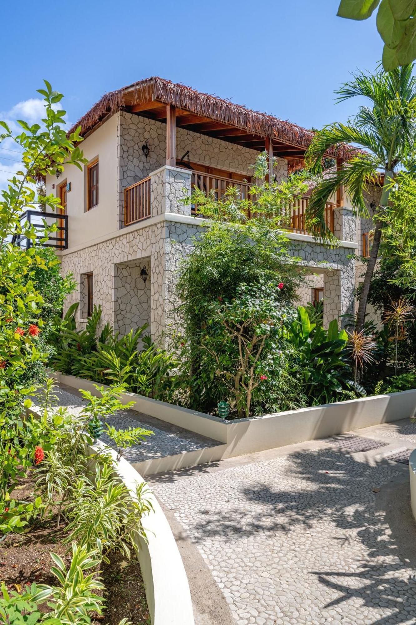 Ocean Cliff Hotel Negril Limited - Adults Only المظهر الخارجي الصورة
